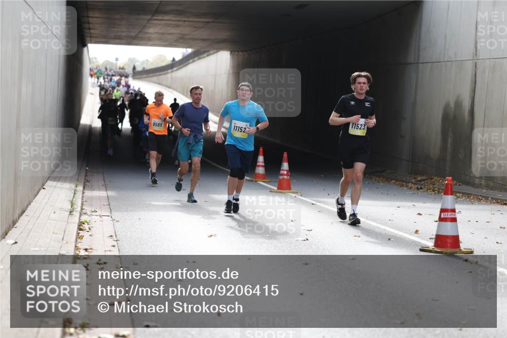 05.10.2025 - 20. swb-Marathon Bremen Michael Strokosch http://msf.ph/oto/9206415 05.10.2025 10:48:44 Laufen 11152, 9569, 11523 meine-sportfotos.de