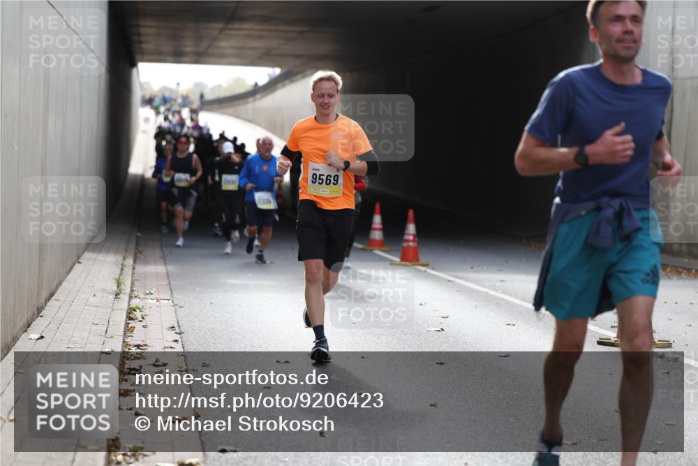 05.10.2025 - 20. swb-Marathon Bremen Michael Strokosch http://msf.ph/oto/9206423 05.10.2025 10:48:49 Laufen 11336, 9569 meine-sportfotos.de