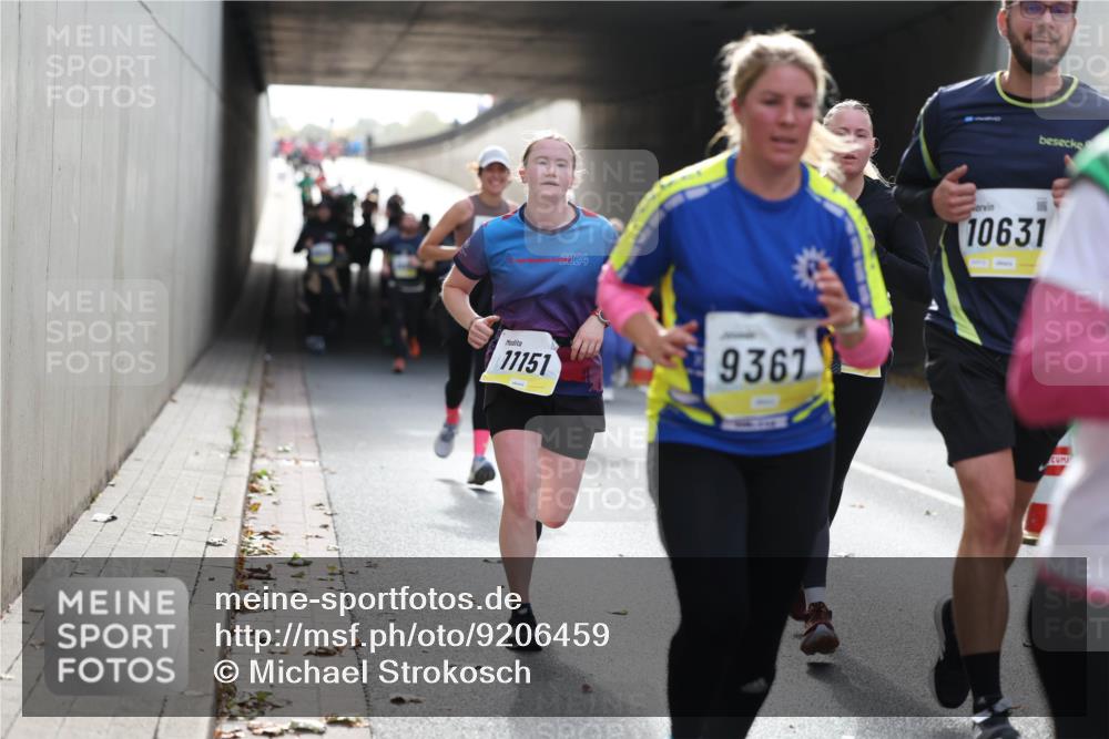 05.10.2025 - 20. swb-Marathon Bremen Michael Strokosch http://msf.ph/oto/9206459 05.10.2025 10:49:03 Laufen 24, 2024, 11151, 9361, 10631 meine-sportfotos.de
