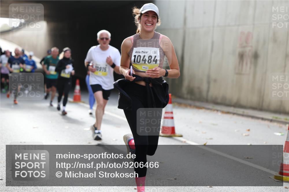 05.10.2025 - 20. swb-Marathon Bremen Michael Strokosch http://msf.ph/oto/9206466 05.10.2025 10:49:06 Laufen 10915, 10484 meine-sportfotos.de