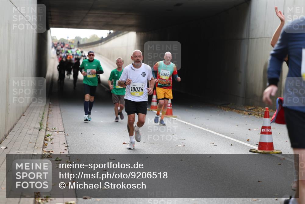 05.10.2025 - 20. swb-Marathon Bremen Michael Strokosch http://msf.ph/oto/9206518 05.10.2025 10:49:30 Laufen 10, 11507, 10034 meine-sportfotos.de