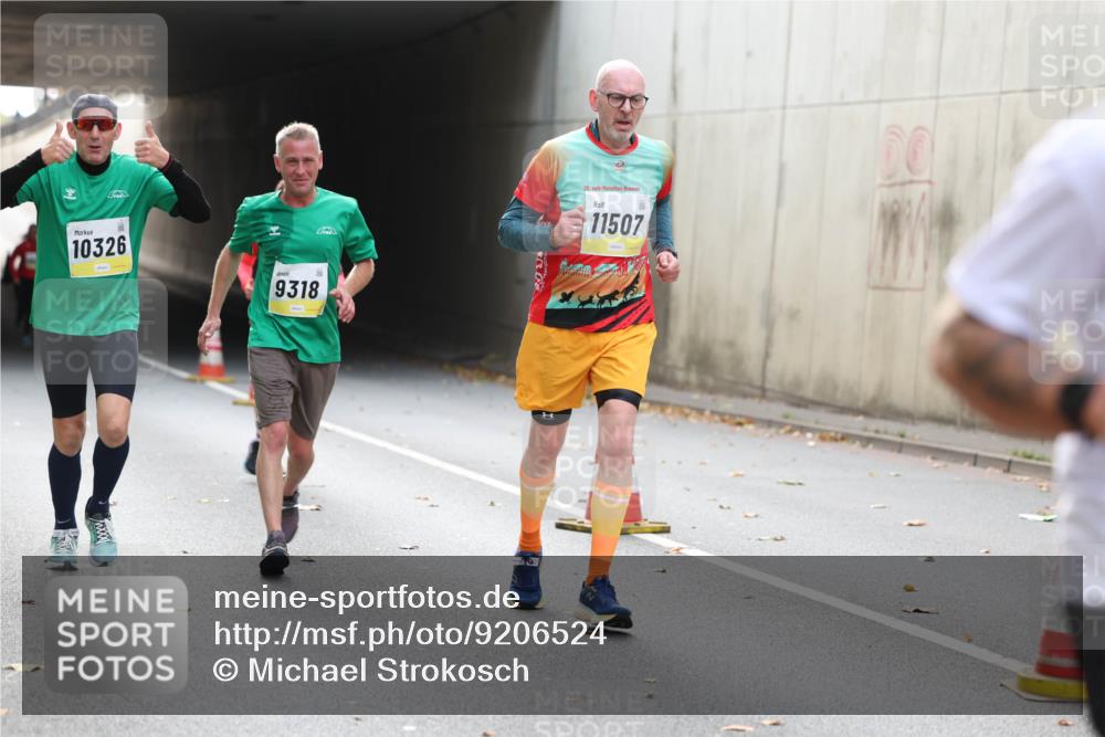 05.10.2025 - 20. swb-Marathon Bremen Michael Strokosch http://msf.ph/oto/9206524 05.10.2025 10:49:33 Laufen 10326, 9318, 20, 11507, 00 meine-sportfotos.de