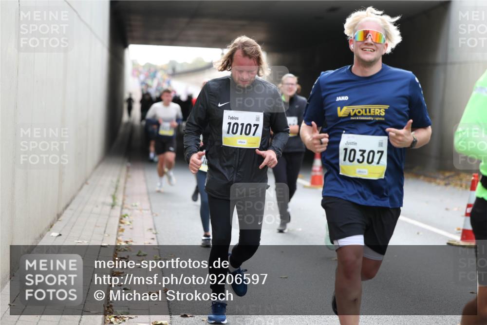 05.10.2025 - 20. swb-Marathon Bremen Michael Strokosch http://msf.ph/oto/9206597 05.10.2025 10:50:07 Laufen 10107, 10307 meine-sportfotos.de