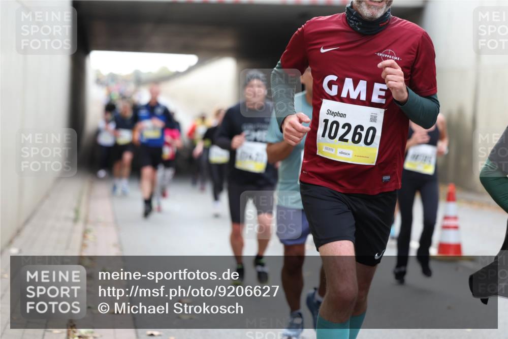05.10.2025 - 20. swb-Marathon Bremen Michael Strokosch http://msf.ph/oto/9206627 05.10.2025 10:50:20 Laufen 10260, 02370 meine-sportfotos.de