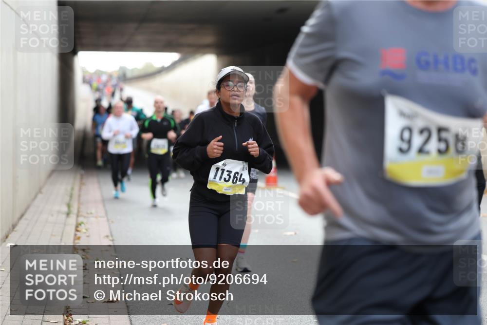 05.10.2025 - 20. swb-Marathon Bremen Michael Strokosch http://msf.ph/oto/9206694 05.10.2025 10:50:46 Laufen 11364, 9258 meine-sportfotos.de