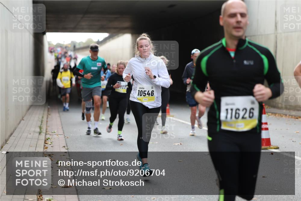05.10.2025 - 20. swb-Marathon Bremen Michael Strokosch http://msf.ph/oto/9206704 05.10.2025 10:50:50 Laufen 923, 10546, 11626 meine-sportfotos.de