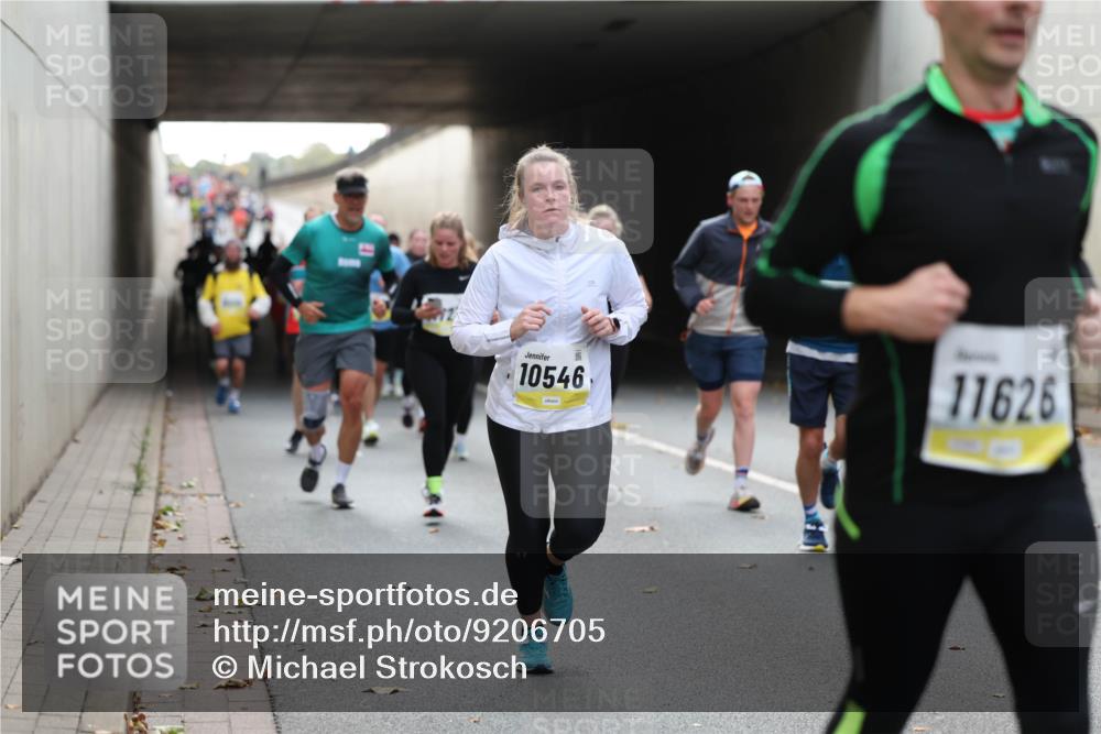 05.10.2025 - 20. swb-Marathon Bremen Michael Strokosch http://msf.ph/oto/9206705 05.10.2025 10:50:50 Laufen 10546, 11626 meine-sportfotos.de
