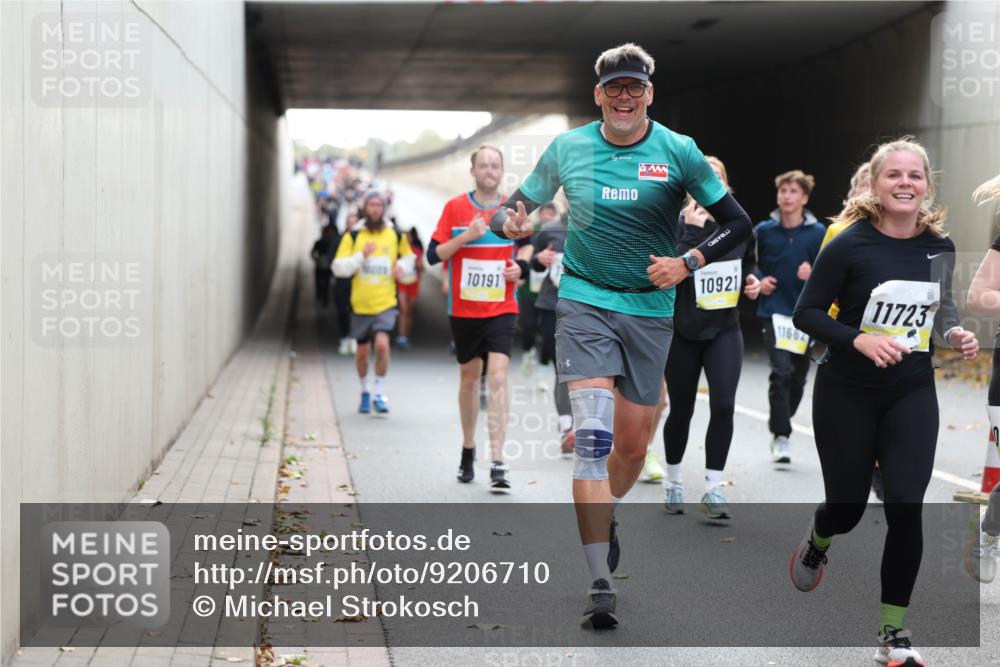 05.10.2025 - 20. swb-Marathon Bremen Michael Strokosch http://msf.ph/oto/9206710 05.10.2025 10:50:52 Laufen 10191, 10921, 11664, 11723 meine-sportfotos.de
