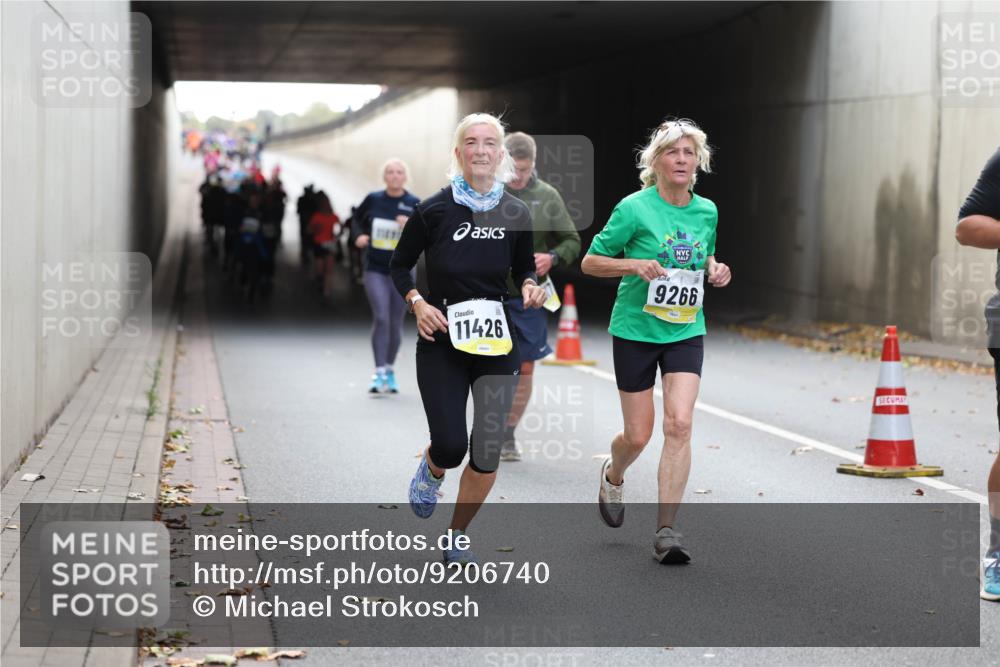 05.10.2025 - 20. swb-Marathon Bremen Michael Strokosch http://msf.ph/oto/9206740 05.10.2025 10:51:08 Laufen 11426, 9266 meine-sportfotos.de