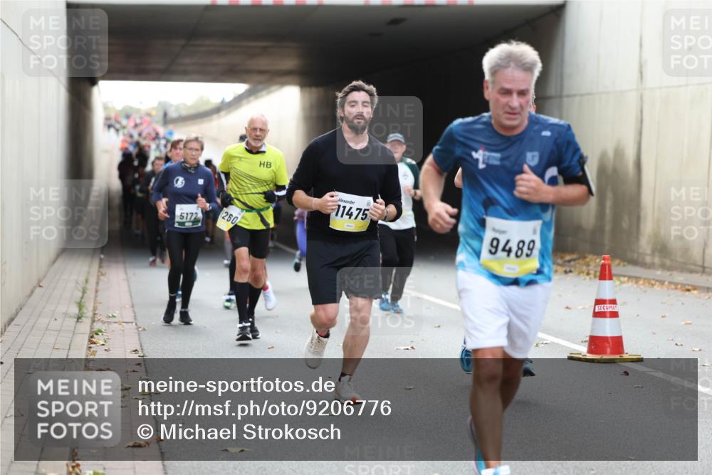 05.10.2025 - 20. swb-Marathon Bremen Michael Strokosch http://msf.ph/oto/9206776 05.10.2025 10:51:26 Laufen 5172, 260, 11475, 9489 meine-sportfotos.de