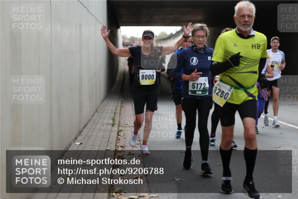05.10.2025 - 20. swb-Marathon Bremen Michael Strokosch http://msf.ph/oto/9206788 05.10.2025 10:51:29 Laufen 9000, 05, 5172, 9260, 11741 meine-sportfotos.de
