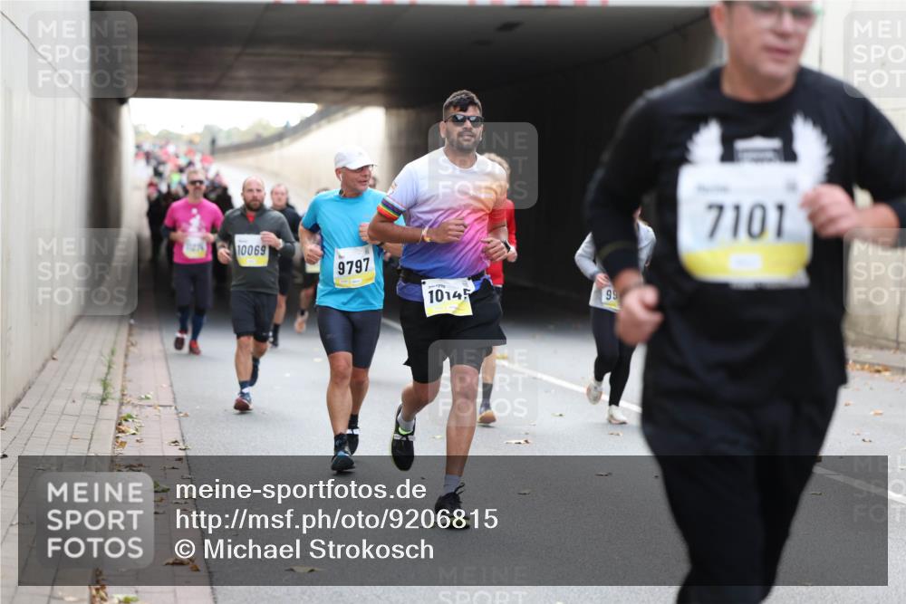 05.10.2025 - 20. swb-Marathon Bremen Michael Strokosch http://msf.ph/oto/9206815 05.10.2025 10:51:35 Laufen 31275, 10069, 9797, 10145, 99, 7101 meine-sportfotos.de