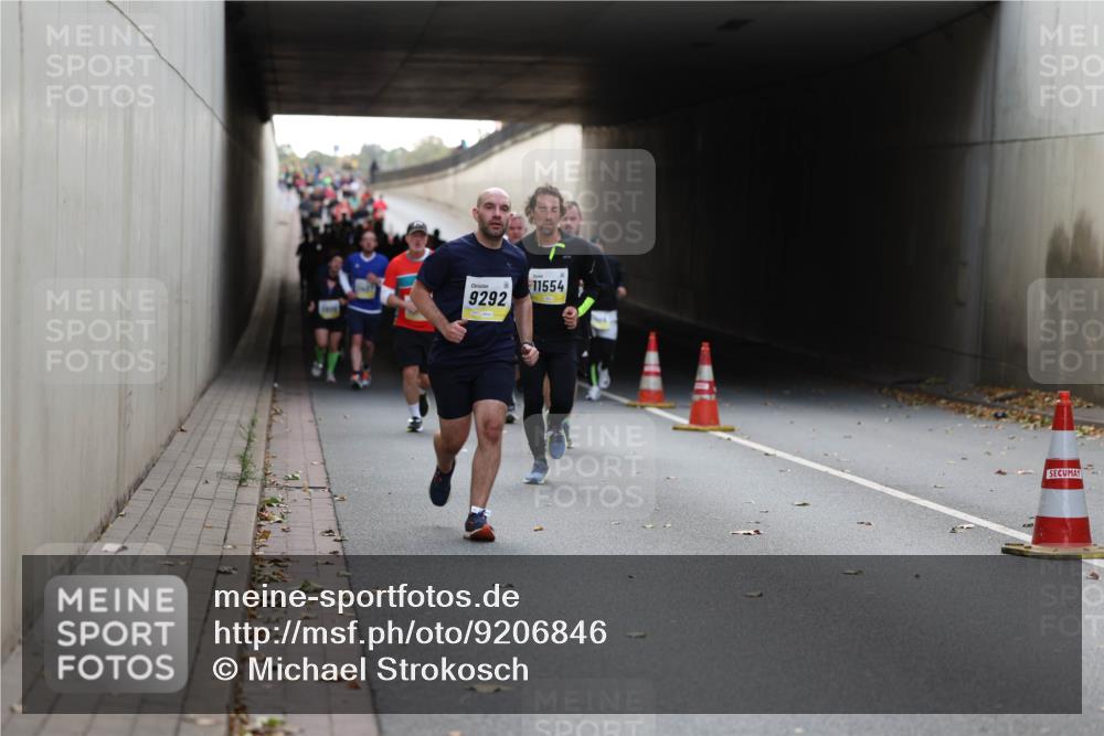 05.10.2025 - 20. swb-Marathon Bremen Michael Strokosch http://msf.ph/oto/9206846 05.10.2025 10:51:43 Laufen 9292, 11554 meine-sportfotos.de