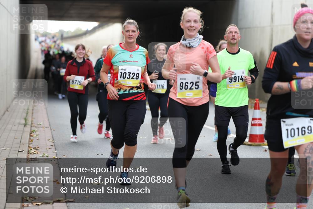 05.10.2025 - 20. swb-Marathon Bremen Michael Strokosch http://msf.ph/oto/9206898 05.10.2025 10:52:04 Laufen 20, 9719, 10329, 02156, 1116, 9625, 9914, 10169 meine-sportfotos.de
