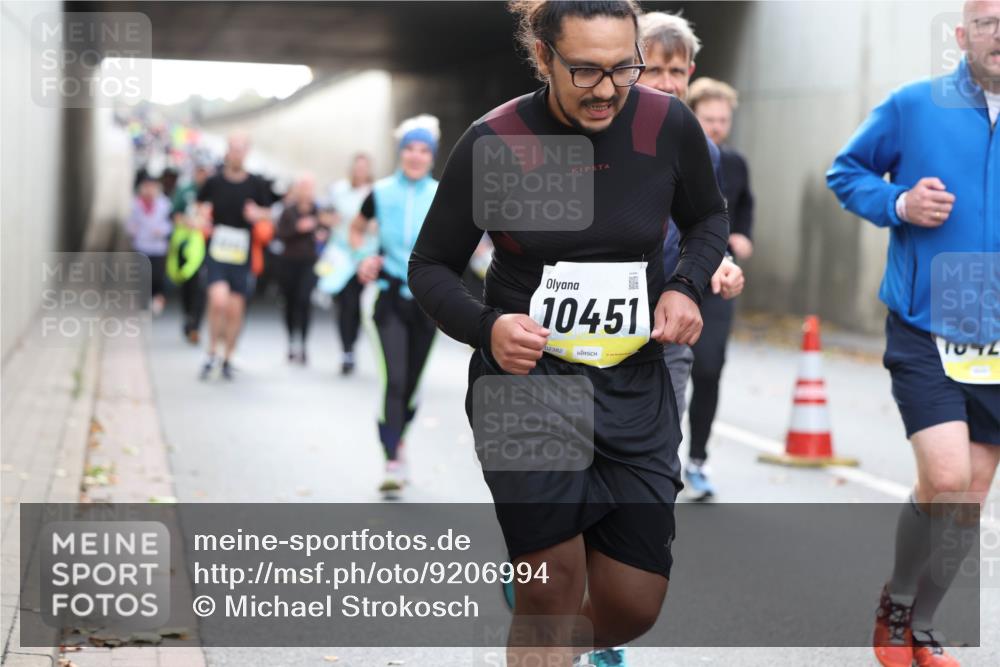 05.10.2025 - 20. swb-Marathon Bremen Michael Strokosch http://msf.ph/oto/9206994 05.10.2025 10:58:57 Laufen 10451, 02382 meine-sportfotos.de