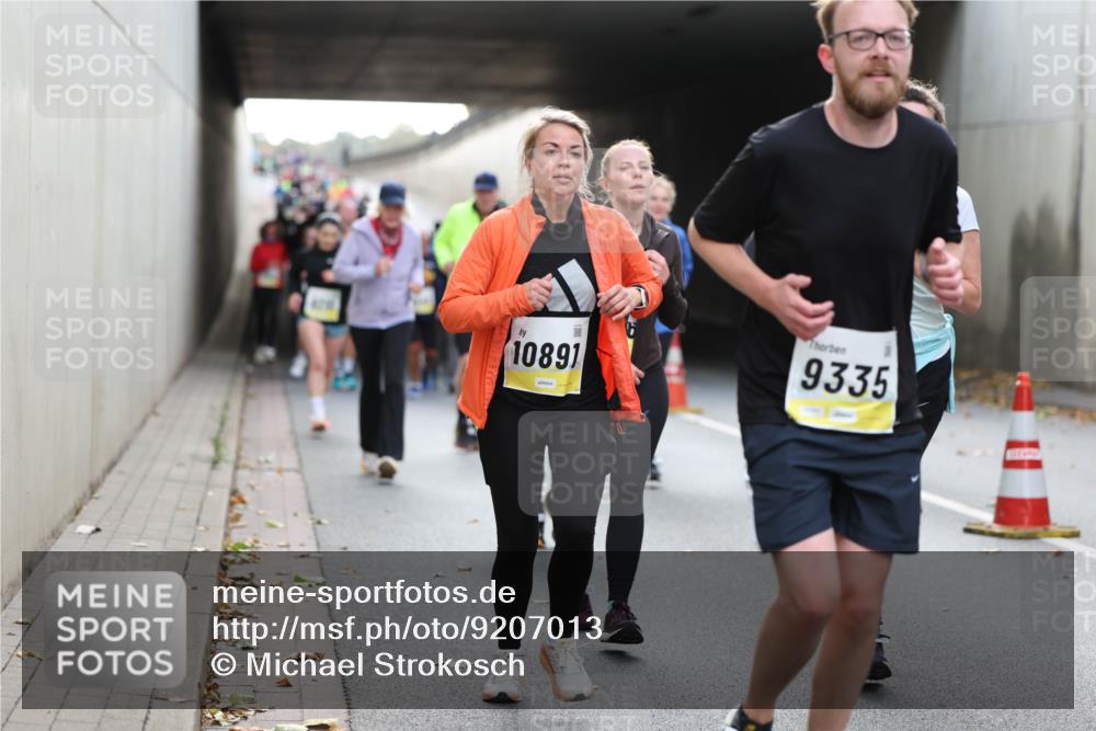 05.10.2025 - 20. swb-Marathon Bremen Michael Strokosch http://msf.ph/oto/9207013 05.10.2025 10:59:02 Laufen 10891, 9335 meine-sportfotos.de