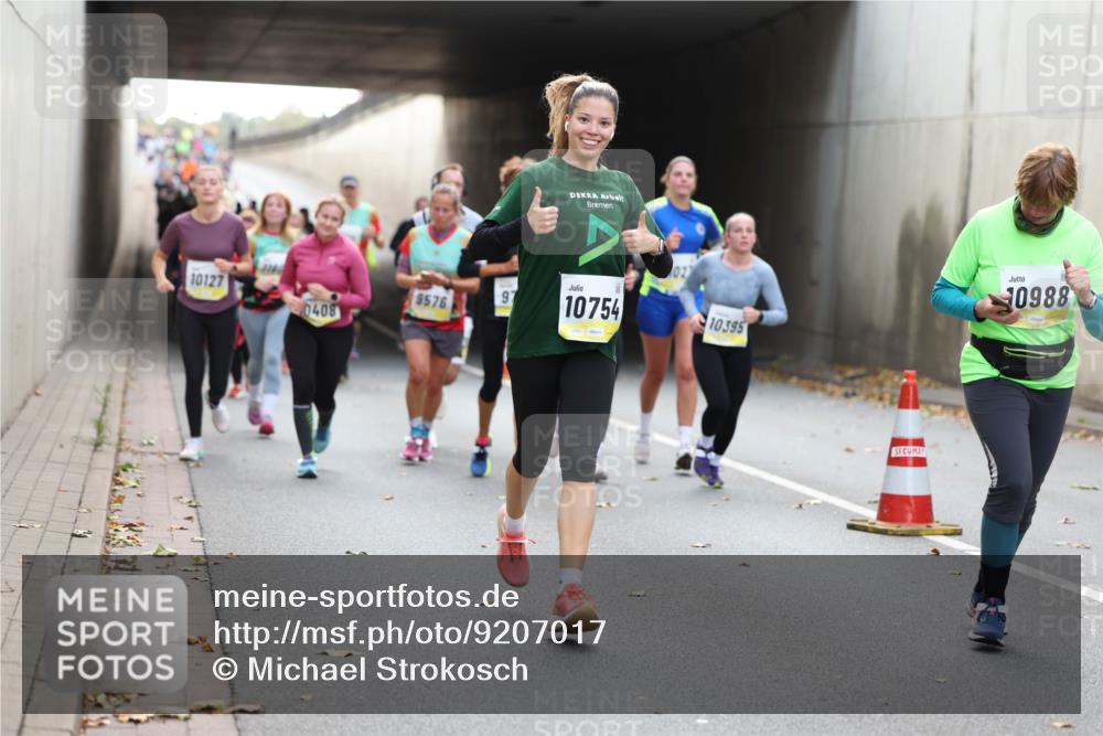 05.10.2025 - 20. swb-Marathon Bremen Michael Strokosch http://msf.ph/oto/9207017 05.10.2025 10:52:32 Laufen 10127, 97, 9576, 0408, 10754, 10395, 0988 meine-sportfotos.de