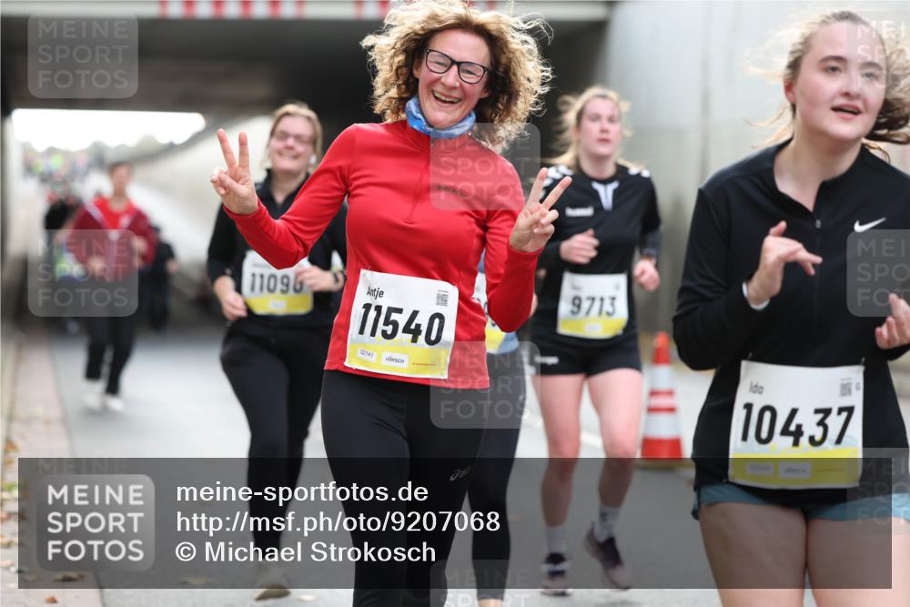 05.10.2025 - 20. swb-Marathon Bremen Michael Strokosch http://msf.ph/oto/9207068 05.10.2025 10:59:14 Laufen 11096, 11540, 02141, 9713, 10437 meine-sportfotos.de