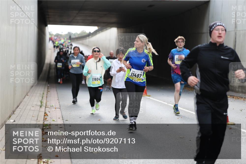 05.10.2025 - 20. swb-Marathon Bremen Michael Strokosch http://msf.ph/oto/9207113 05.10.2025 10:59:24 Laufen 106, 11604, 11497, 11097 meine-sportfotos.de