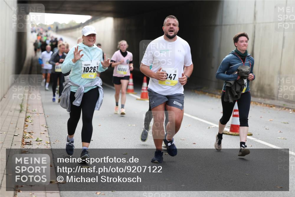 05.10.2025 - 20. swb-Marathon Bremen Michael Strokosch http://msf.ph/oto/9207122 05.10.2025 10:52:54 Laufen 1026, 10080, 47 meine-sportfotos.de