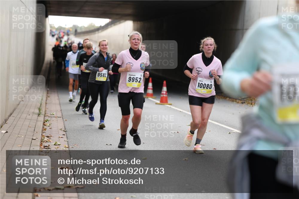 05.10.2025 - 20. swb-Marathon Bremen Michael Strokosch http://msf.ph/oto/9207133 05.10.2025 10:52:57 Laufen 9582, 9952, 10080, 10 meine-sportfotos.de
