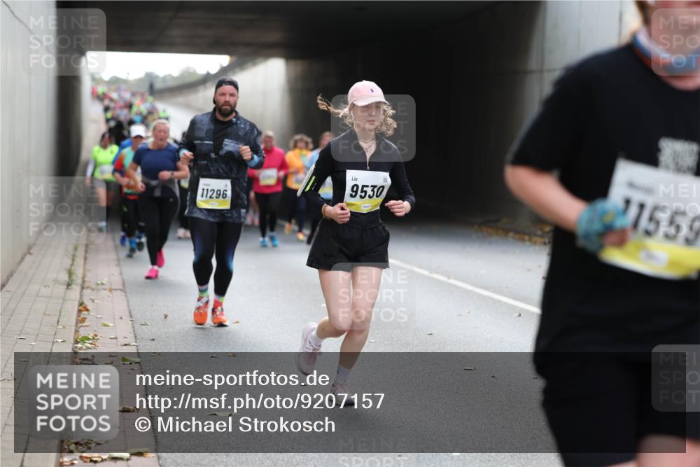 05.10.2025 - 20. swb-Marathon Bremen Michael Strokosch http://msf.ph/oto/9207157 05.10.2025 10:59:34 Laufen 11296, 9530, 21559 meine-sportfotos.de