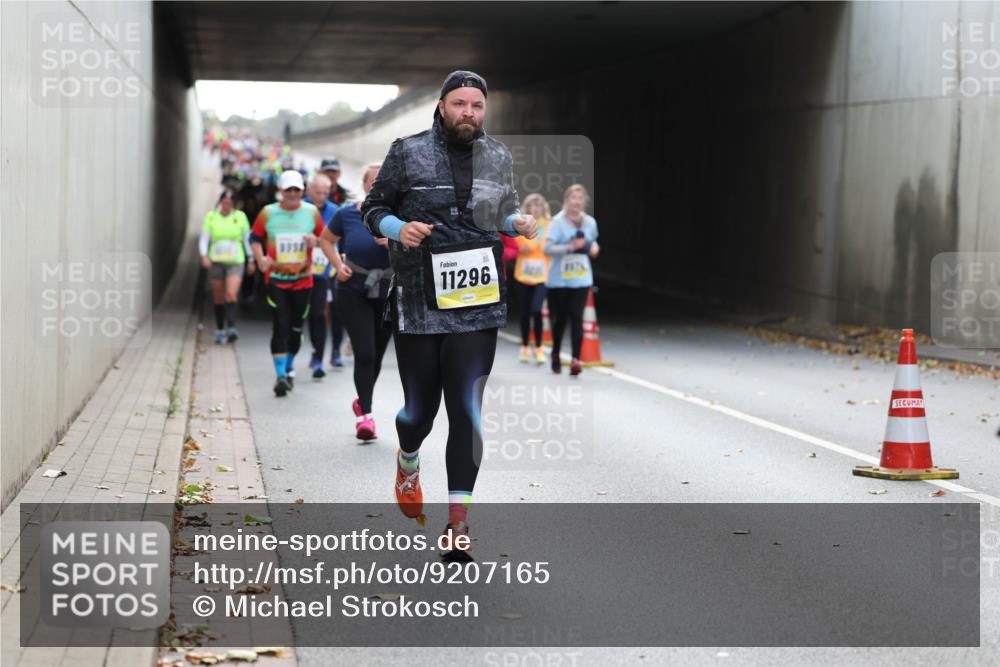 05.10.2025 - 20. swb-Marathon Bremen Michael Strokosch http://msf.ph/oto/9207165 05.10.2025 10:59:35 Laufen 11296, 4975 meine-sportfotos.de