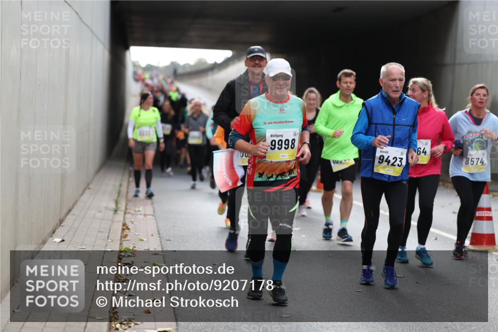 05.10.2025 - 20. swb-Marathon Bremen Michael Strokosch http://msf.ph/oto/9207178 05.10.2025 10:59:40 Laufen 20, 9998, 1733, 64, 8574, 9423 meine-sportfotos.de