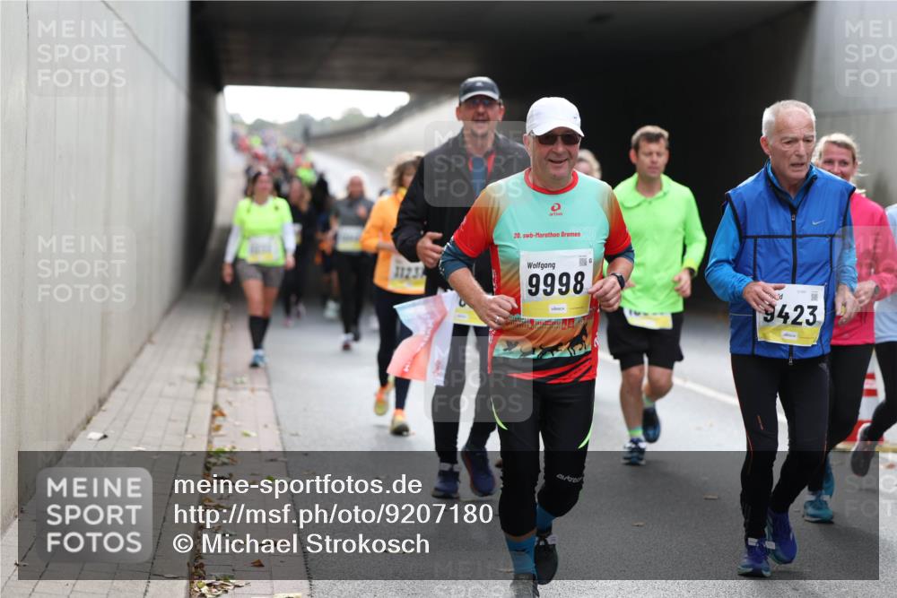 05.10.2025 - 20. swb-Marathon Bremen Michael Strokosch http://msf.ph/oto/9207180 05.10.2025 10:59:40 Laufen 4636, 11231, 20, 25, 9998, 01997, 9423 meine-sportfotos.de