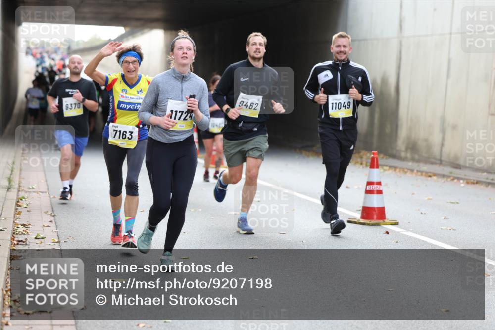 05.10.2025 - 20. swb-Marathon Bremen Michael Strokosch http://msf.ph/oto/9207198 05.10.2025 10:53:08 Laufen 9370, 5, 11724, 7163, 10411, 9462, 11049 meine-sportfotos.de