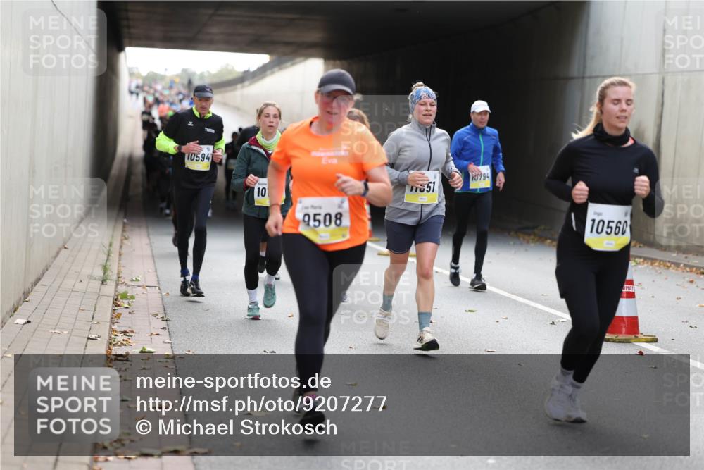 05.10.2025 - 20. swb-Marathon Bremen Michael Strokosch http://msf.ph/oto/9207277 05.10.2025 10:53:28 Laufen 10594, 101, 551, 9508, 0994, 10560 meine-sportfotos.de