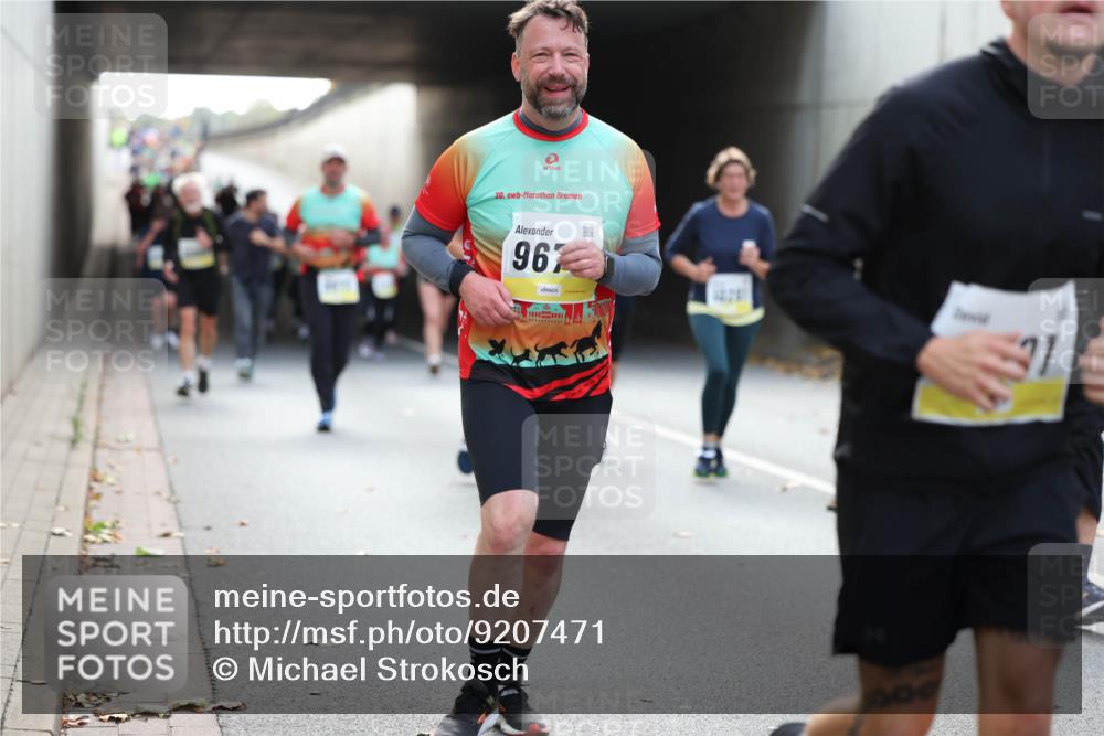 05.10.2025 - 20. swb-Marathon Bremen Michael Strokosch http://msf.ph/oto/9207471 05.10.2025 10:54:08 Laufen 20, 96 meine-sportfotos.de