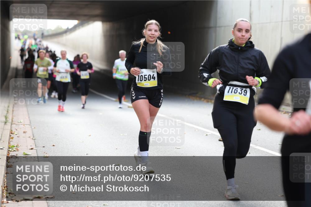 05.10.2025 - 20. swb-Marathon Bremen Michael Strokosch http://msf.ph/oto/9207535 05.10.2025 10:54:21 Laufen 10504, 11639 meine-sportfotos.de