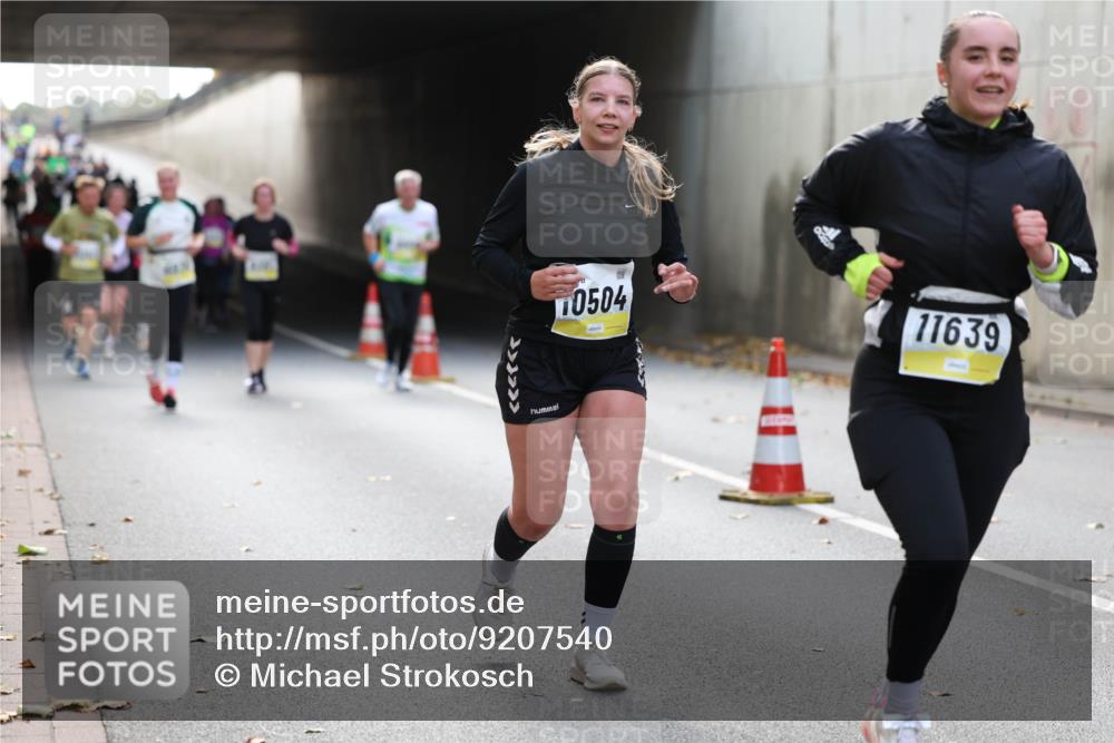 05.10.2025 - 20. swb-Marathon Bremen Michael Strokosch http://msf.ph/oto/9207540 05.10.2025 10:54:21 Laufen 10504, 11639 meine-sportfotos.de