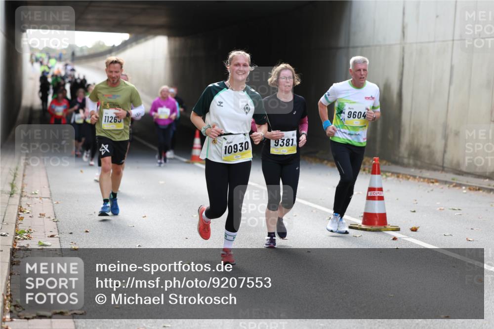 05.10.2025 - 20. swb-Marathon Bremen Michael Strokosch http://msf.ph/oto/9207553 05.10.2025 10:54:25 Laufen 11265, 9604, 10930, 9381 meine-sportfotos.de