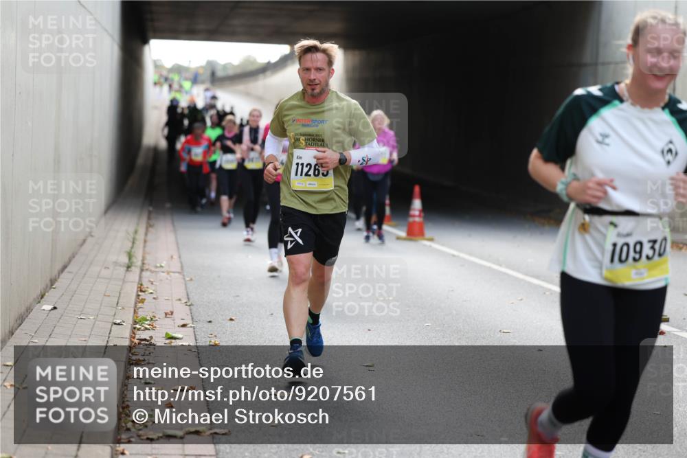 05.10.2025 - 20. swb-Marathon Bremen Michael Strokosch http://msf.ph/oto/9207561 05.10.2025 10:54:27 Laufen 21, 2025, 11265, 02512, 10930 meine-sportfotos.de