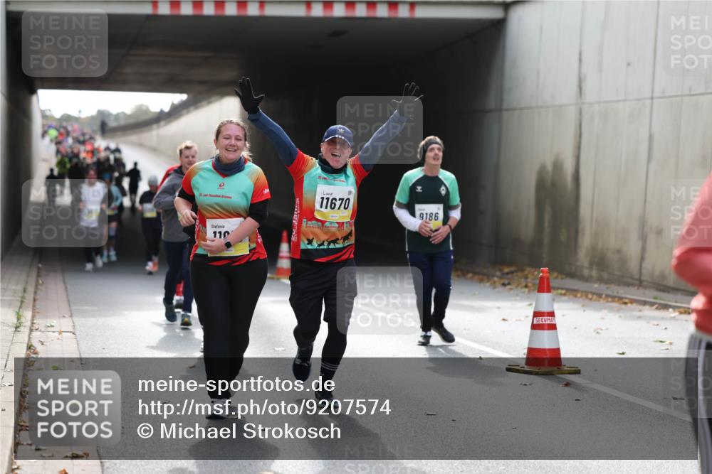 05.10.2025 - 20. swb-Marathon Bremen Michael Strokosch http://msf.ph/oto/9207574 05.10.2025 11:01:21 Laufen 21, 11670, 110, 9186 meine-sportfotos.de