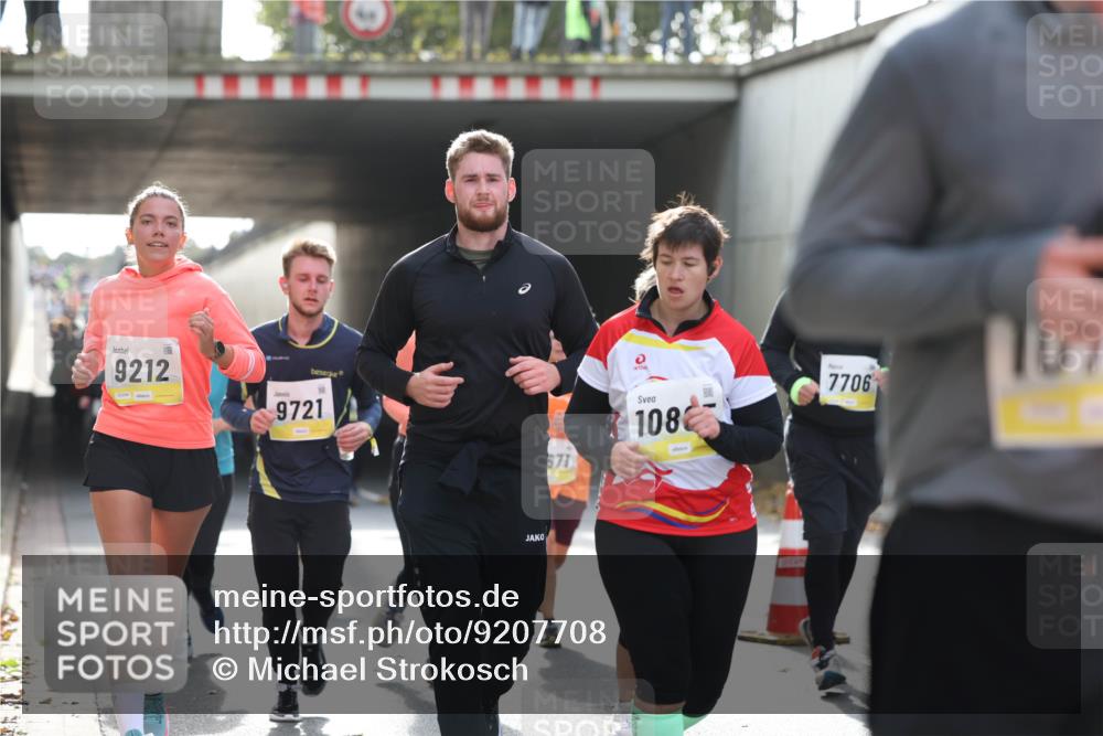 05.10.2025 - 20. swb-Marathon Bremen Michael Strokosch http://msf.ph/oto/9207708 05.10.2025 11:01:58 Laufen 9212, 9721, 671, 1080, 7706, 107 meine-sportfotos.de