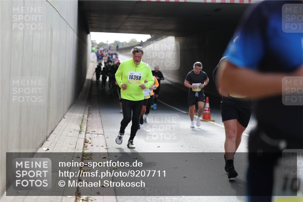 05.10.2025 - 20. swb-Marathon Bremen Michael Strokosch http://msf.ph/oto/9207711 05.10.2025 10:54:58 Laufen 10359, 511, 10 meine-sportfotos.de
