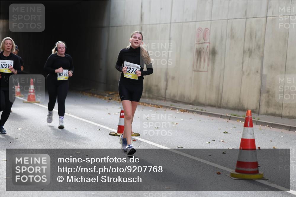 05.10.2025 - 20. swb-Marathon Bremen Michael Strokosch http://msf.ph/oto/9207768 05.10.2025 11:02:11 Laufen 1021, 9276, 274, 00 meine-sportfotos.de