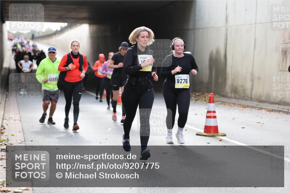 05.10.2025 - 20. swb-Marathon Bremen Michael Strokosch http://msf.ph/oto/9207775 05.10.2025 11:02:12 Laufen 10885, 10, 9276 meine-sportfotos.de