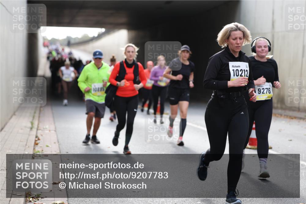 05.10.2025 - 20. swb-Marathon Bremen Michael Strokosch http://msf.ph/oto/9207783 05.10.2025 11:02:13 Laufen 10885, 10212, 9276 meine-sportfotos.de