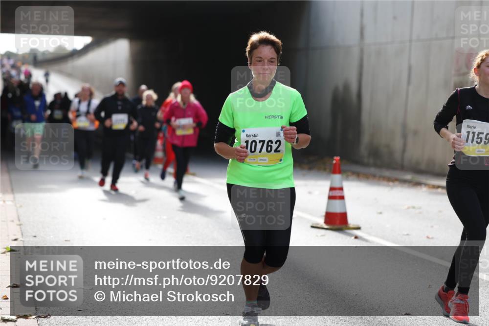 05.10.2025 - 20. swb-Marathon Bremen Michael Strokosch http://msf.ph/oto/9207829 05.10.2025 10:55:26 Laufen 1159, 10762, 02459 meine-sportfotos.de