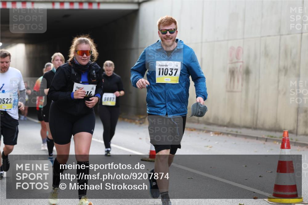 05.10.2025 - 20. swb-Marathon Bremen Michael Strokosch http://msf.ph/oto/9207874 05.10.2025 11:02:34 Laufen 14, 522, 11037 meine-sportfotos.de