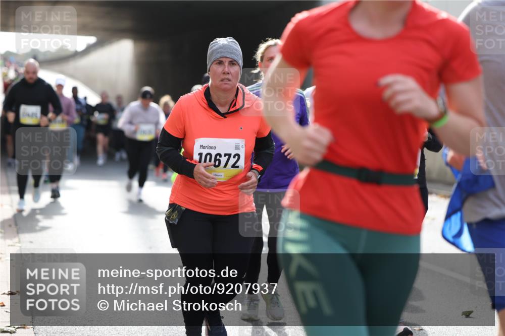 05.10.2025 - 20. swb-Marathon Bremen Michael Strokosch http://msf.ph/oto/9207937 05.10.2025 11:02:46 Laufen 10672 meine-sportfotos.de
