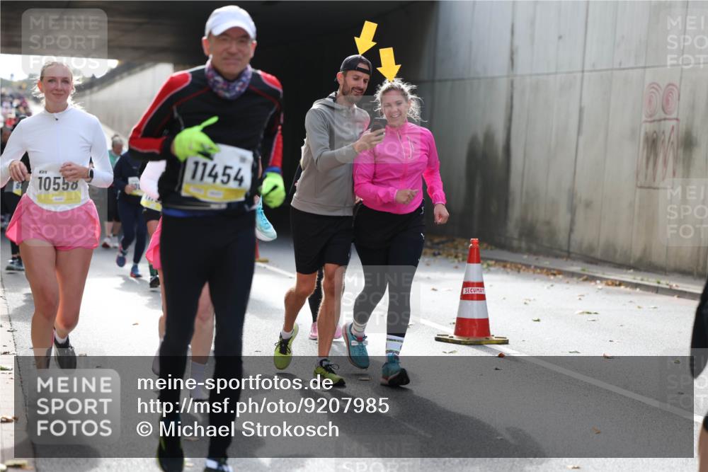 05.10.2025 - 20. swb-Marathon Bremen Michael Strokosch http://msf.ph/oto/9207985 05.10.2025 10:56:04 Laufen 10558, 11454, 00 meine-sportfotos.de
