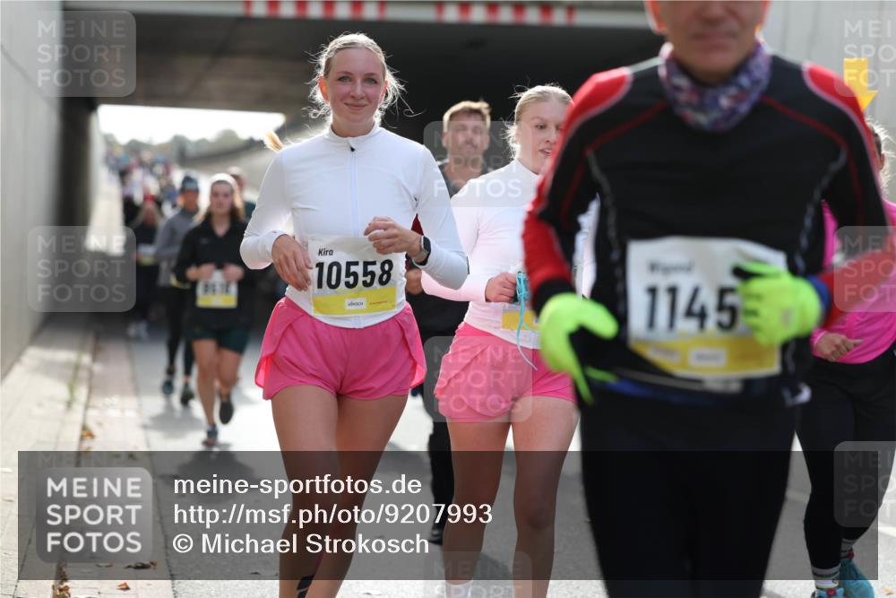 05.10.2025 - 20. swb-Marathon Bremen Michael Strokosch http://msf.ph/oto/9207993 05.10.2025 10:56:06 Laufen 10558, 1145 meine-sportfotos.de