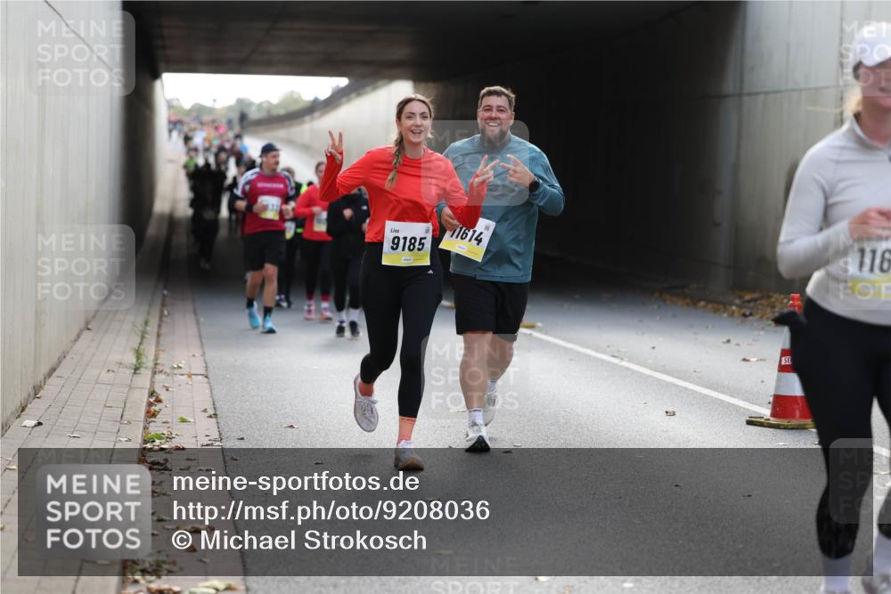05.10.2025 - 20. swb-Marathon Bremen Michael Strokosch http://msf.ph/oto/9208036 05.10.2025 11:03:11 Laufen 9185, 11614, 116 meine-sportfotos.de