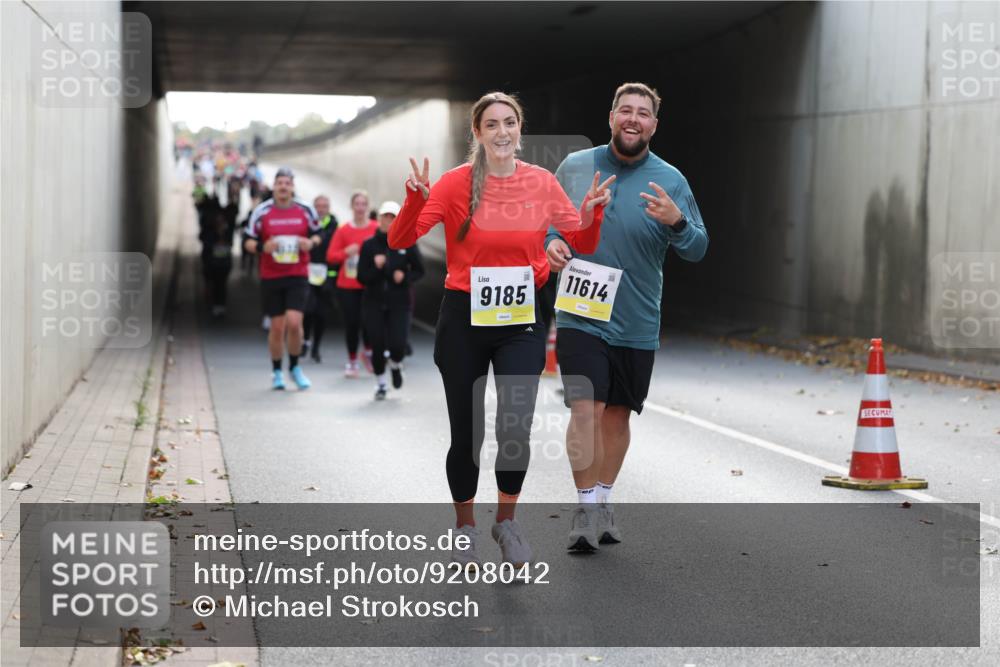 05.10.2025 - 20. swb-Marathon Bremen Michael Strokosch http://msf.ph/oto/9208042 05.10.2025 11:03:12 Laufen 9185, 11614 meine-sportfotos.de