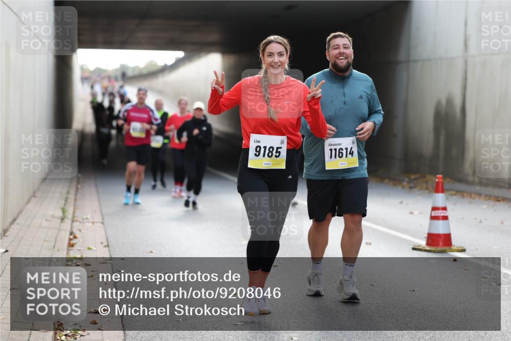 05.10.2025 - 20. swb-Marathon Bremen Michael Strokosch http://msf.ph/oto/9208046 05.10.2025 11:03:12 Laufen 9185, 11614 meine-sportfotos.de
